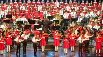 Cumhurbaşkanlığı Çocuk Orkestrası ve Korosu, İlk Konserini Verdi