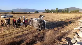 Denizli'de Hafif Ticari Araç Devrildi: 6 Yaralı