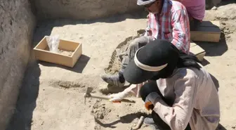 Arslantepe Höyüğü'nde Geç Hitit Dönemi Surları Onarılıyor