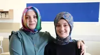 Depremde kaybettiği babasına verdiği sözü tuttu, LGS sınavında tam puan aldı