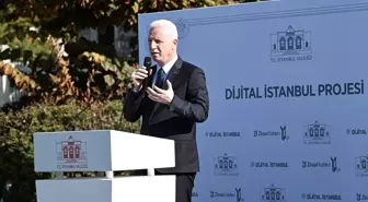 'Dijital İstanbul' projesi kapsamında kentteki tarihi cami ve türbelere karekod panolar asıldı