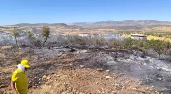 Diyarbakır’ın Lice ve Dicle ilçelerinde örtü yangınları söndürüldü