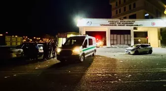 Diyarbakır'da Yangın Felaketi: Anne ve 3 Çocuğun Cenazesi Toprağa Verildi