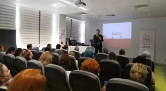 Diyarbakır'da Dünya Kalp Günü Etkinliği: Sağlık Çalışanlarına Eğitim Verildi