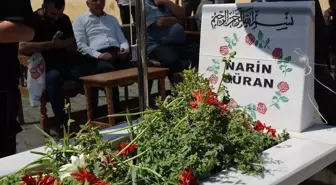 Narin Güran, Mezarı Başında Anıldı