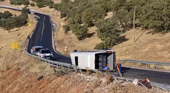 Diyarbakır'da Minibüs Devrildi: 1 Ölü, 15 Yaralı