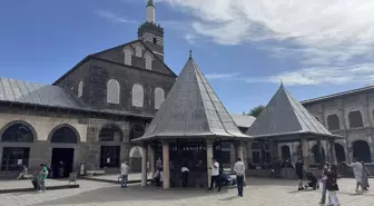 Diyarbakır, eşsiz güzellikleriyle yerli ve yabancı turistlerin gözdesi oluyor