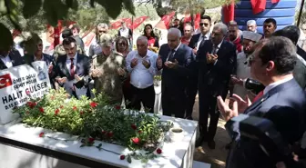 Diyarbakır ve Elazığ'da 15 Temmuz şehitleri kabirleri başında anıldı