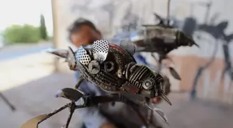 Nurettin Çakmak'tan Metal Atıklardan Kauai Kuşu Heykeli