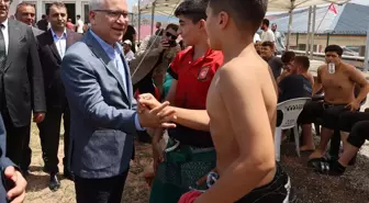 Doğanşar 56. Ahmet Ayık Karakucak Güreşleri Başladı