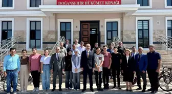Doğanşehir Kaymakamı'ndan LGS Başarısına Teşekkür ve Hediyeler