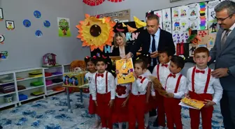 Doğu Anadolu'da Öğrenciler Karnelerini Aldı