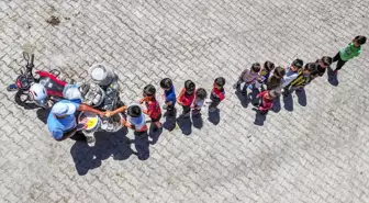 Dondurma Şampiyonu Selahaddin İpek Kırsal Mahallelere Neşe Saçıyor