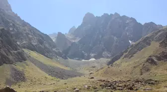 Hikmet Eraslan'dan Hakkari'nin Doğal Güzelliklerine Tanıtım Çalışması