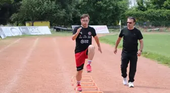 Down Sendromlu Milli Sporcu Emirhan Akçakoca, Avrupa Şampiyonası için Hazırlanıyor