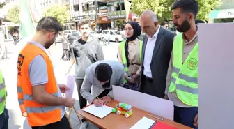 Gazzeli Çocuklar İçin 'Boş Sıralar' Etkinliği Düzenlendi