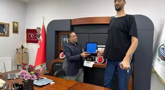 Dünyanın En Uzun Adamı Sultan Kösen Çermik'te