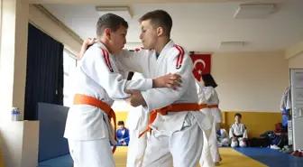 Çilimli'de Spor Kulübü Başarılarıyla Öne Çıkıyor