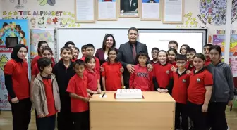 Vali Selçuk Aslan, Sınıf Başkanı Alper Cinel'i Ziyaret Etti
