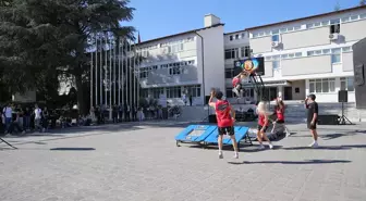 Trakya Üniversitesi'nde Akrobatik Basketbol Şov