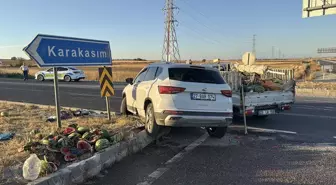 Edirne'de SUV ile Kamyonet Çarpıştı: 2 Yaralı