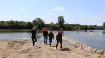 Edirne'de Meriç Nehri'nde Su Seviyesi Düşüşü