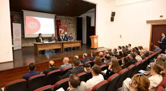 Edirne Valisi Dezavantajlı Bölgelerdeki Okul Yöneticileri ile Bir Araya Geldi