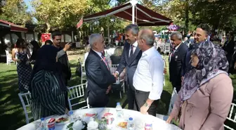 Edirne Valisi Yunus Sezer gazilerle bir araya geldi