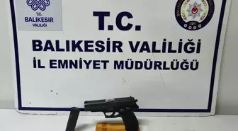 Edremit'te Ruhsatsız Tabanca ve Mermi Ele Geçirildi