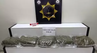 Balıkesir'de Uyuşturucu Operasyonu: 1 Gözaltı, 5 Kilogram Esrar Ele Geçirildi