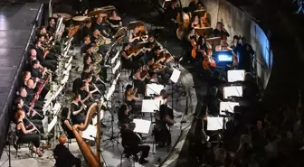 Efes Opera ve Bale Festivali, 'Kuğu Gölü' ile Başladı