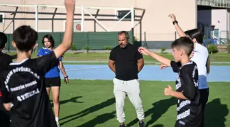 Ekmeğini 'taştan' çıkaran eski milli atlet, mesai sonrası da geleceğin sporcularını yetiştiriyor