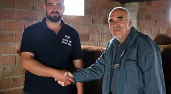 Emekli Polis Orhan Taşkaya, Kurbanlık İçin Pazarlık Yaptı