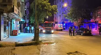Elazığ'da 4 Katlı Apartmanda Yangın: 2 Kişi Dumandan Etkilendi