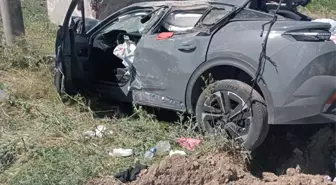 Elazığ'da Otomobilin Şarampole Devrilmesi Sonucu 4 Yaralı