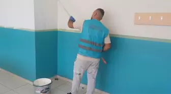 Hükümlülerden Eğitim Projesi: Okul Duvarlarını Boyadılar
