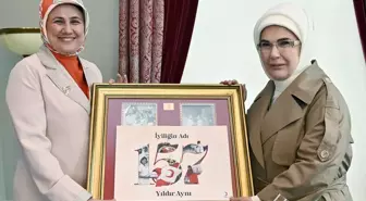 Emine Erdoğan, Türk Kızılay'a kurban bağışında bulundu