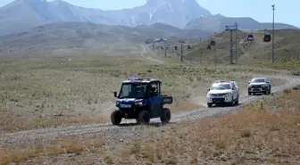 Erciyes Dağı'nda Mahsur Kalan Genç Dağcı Kurtarıldı