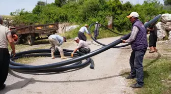 Erdemli Belediyesi'nden Çiftçilere Sulama Borusu Desteği