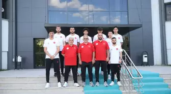 Erkek Boks Milli Takımı Gürcistan'a Gitti