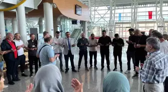 Erzincan'dan Kutsal Topraklara Hacı Adayları Uğurlandı