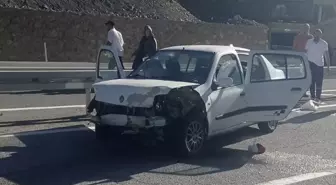 Erzincan'da Oto Kaza: 5 Yaralı