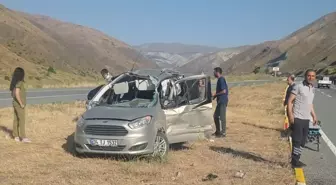 Erzincan'da Takla Atan Araçta 7 Kişi Yaralandı