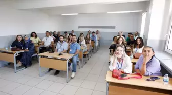 Erzurum Anadolu Lisesi'nde 1. Geleneksel Mezun Şenliği Düzenlendi