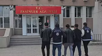 Erzurum'da Göçmen Kaçakçılığı İddiasıyla 3 Kişi Tutuklandı