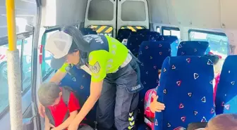 Erzurum'da Jandarma Ekiplerinden Okul Servisi Denetimi