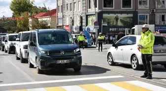 Erzurum'da 'Önce Yaya' Denetimi: Polis Ekiplerinden Trafik Güvenliği Uygulamaları
