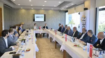 Esenyurt'ta İş Dünyası ile Kahvaltı Programı