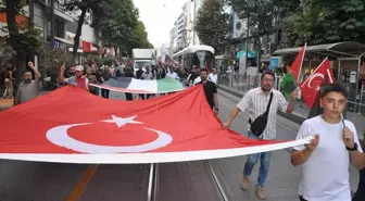 Eskişehir'de Filistin ve Küresel Sumud Filosu'na Destek Yürüyüşü Düzenlendi