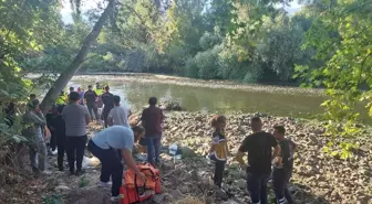 Eskişehir'de Sakarya Nehri'nde 2 Kişi Kayboldu